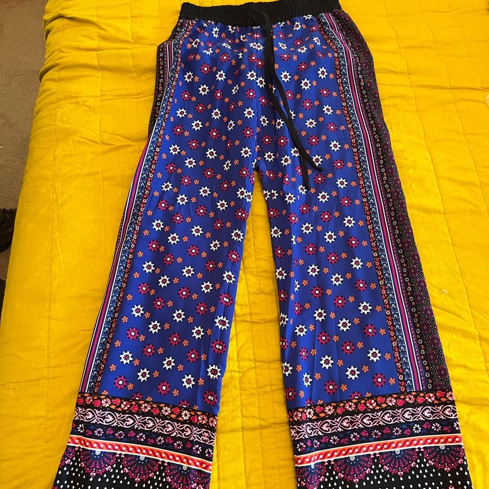 Flowy print pants